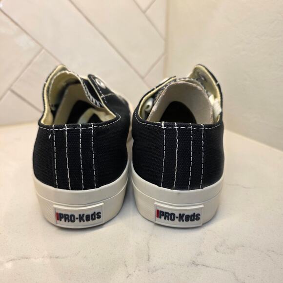 Pro-Keds Royal Lo Black Canvas Sneakers Men’s 8 Classic Retro Low Top New in Box - Picture 2 of 8